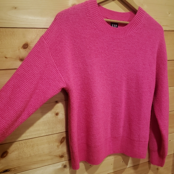Hot Pink Pullover Crewneck - Picture 4 of 13